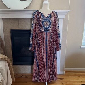 BloomChic Bohemian Long-Sleeve Maxi Dress in Burgundy and Navy